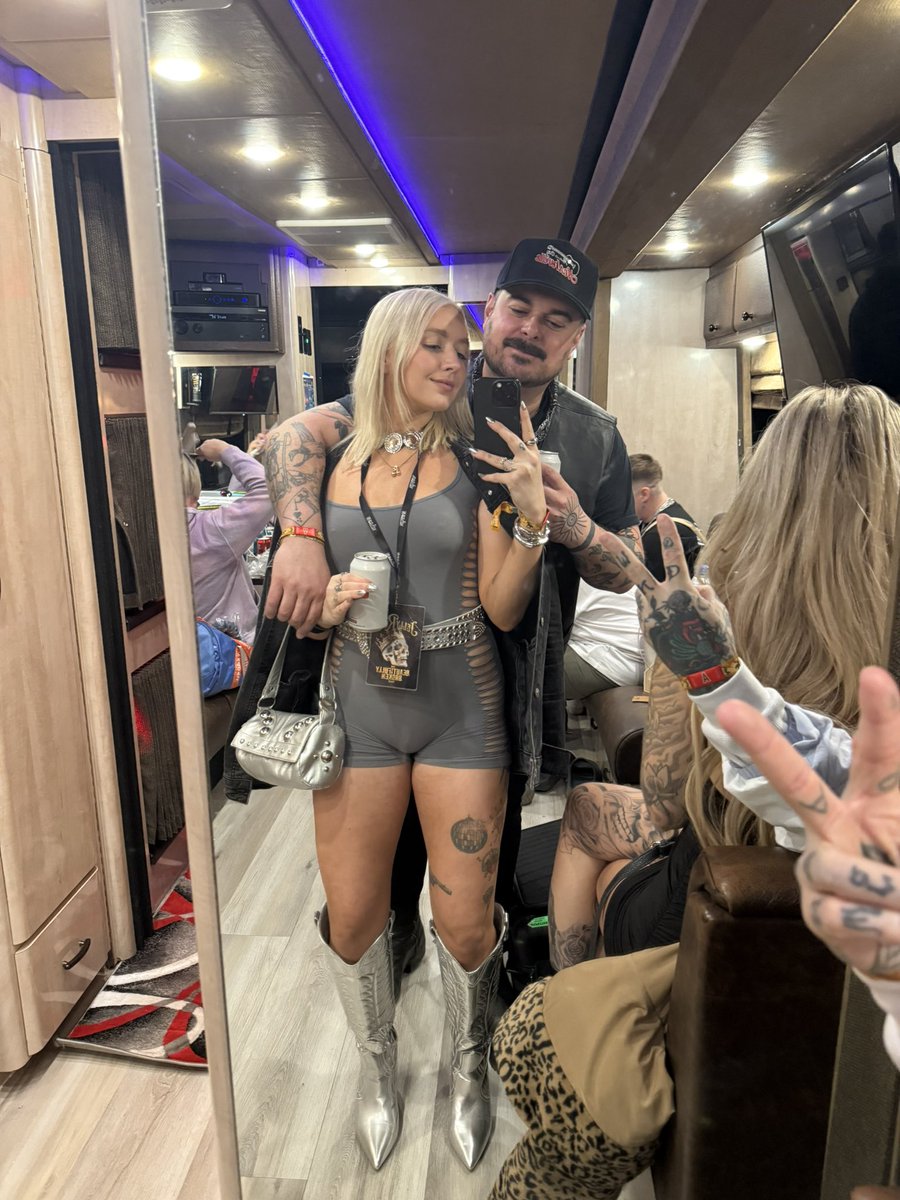 Alex Howard tweet media