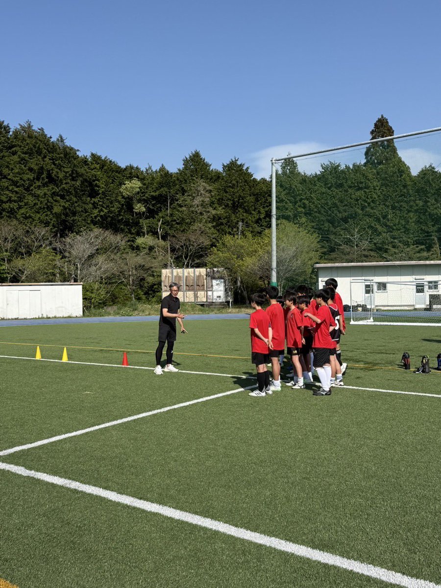 FujinomiyaCFC's tweet photo. 4/27
フィジカル測定会を #株式会社F&V様に行っていただきました。
現代サッカーでは益々フィジカルの重要度が増しています。
数字は時に残酷ですが
自分の身体を知り、向き合い成長してほしい‼️
Vamos FujinomiyaCity‼️

#エスプラットフジスパーク
#静岡県
#富士宮市
#ジュニアユースサッカー
#フィジカル