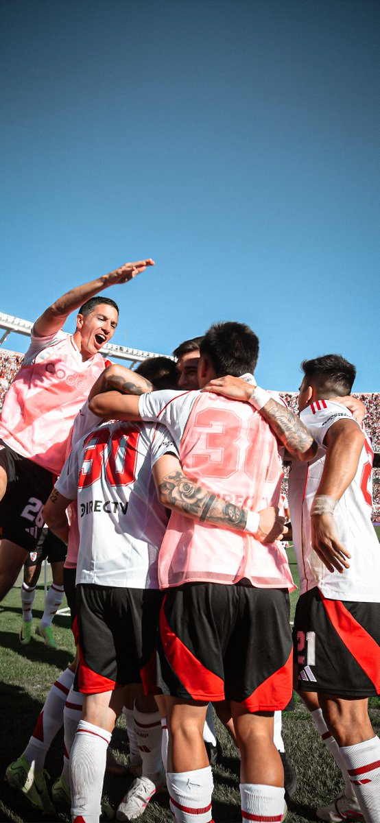 Abro HILO de los mejores FONDOS de PANTALLA de otro polvazo Monumental 🤍❤️🤍