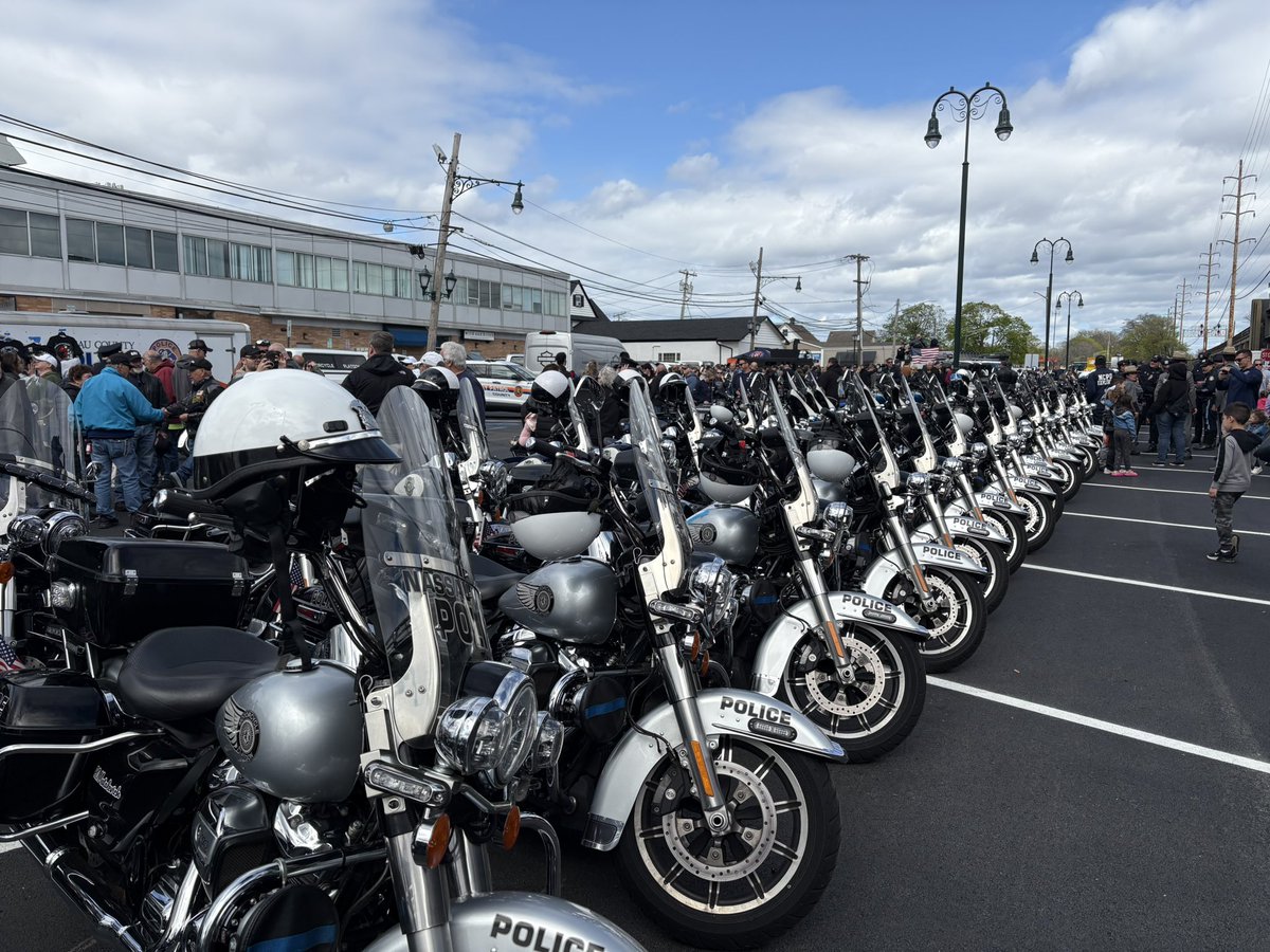 SCPD3rdPrecinct's tweet image. Congratulations to the NCPD on their 100th Anniversary and dedicated service to the residents of Nassau County 👮♂️ Thanks for inviting fellow law enforcement agencies to be a part of the parade and celebration!