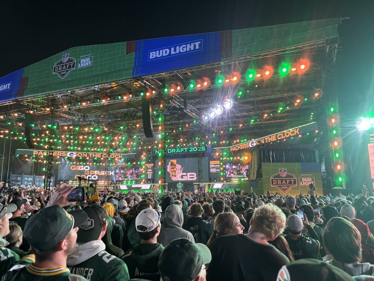 Lisa Malak tweet media