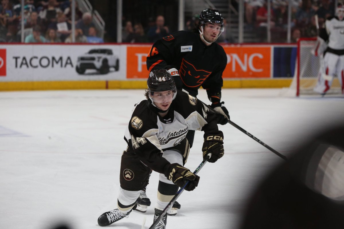 TheCalderTimes's tweet photo. It's a rematch in the Atlantic Division Semifinals between @TheHersheyBears and @LVPhantoms after an even regular season series. Who's got the edge? @cswa11 breaks it down in the latest!  https://t.co/1KCw4a5E5p https://t.co/PxFCZushBM