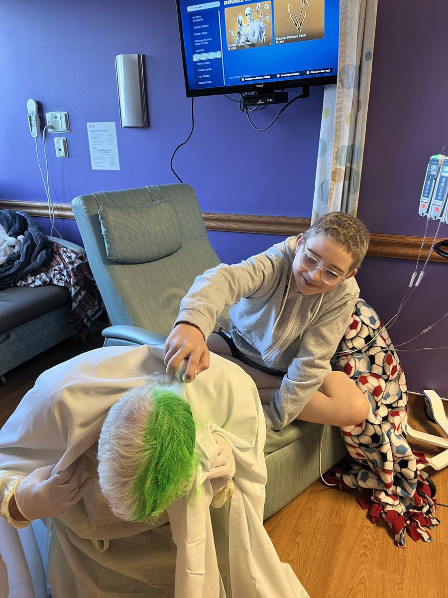 For tonight's big game 4, Ibby &amp; Rylan, two of our <a href="/maccfund/">MACC Fund</a> Center <a href="/childrenswi/">Children's Wisconsin 🏥</a> <a href="/MedicalCollege/">Medical College of Wisconsin</a> bone marrow transplant patients provide both inspiration &amp; green hair.  Green means....Go Rylan, Go Ibby... &amp; GO BUCKS GO! #FearTheDeer