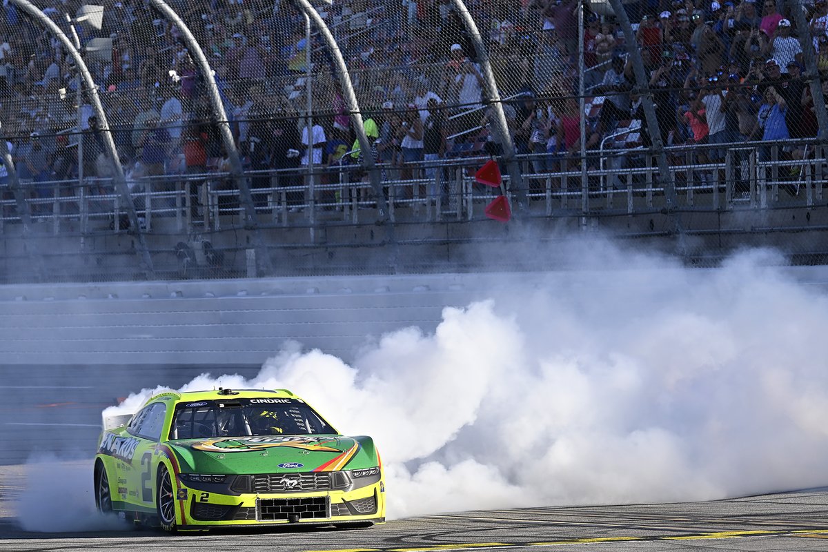 QuakerState's tweet image. What a beautiful day in Alabama 😉 Congratulations to the No. 2 team and Austin Cindric on an epic win! #EnergizeYourEngine