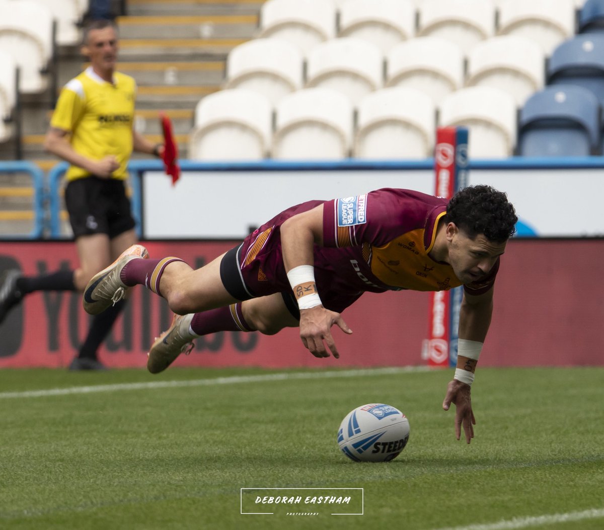 Here’s some frames from yesterday’s Betfred Super League clash as Huddersfield Giants hosted Castleford Tigers. 

Full album 👇🏼

 flickr.com/gp/200560853@N…

#photography #rugbyleague #superleague