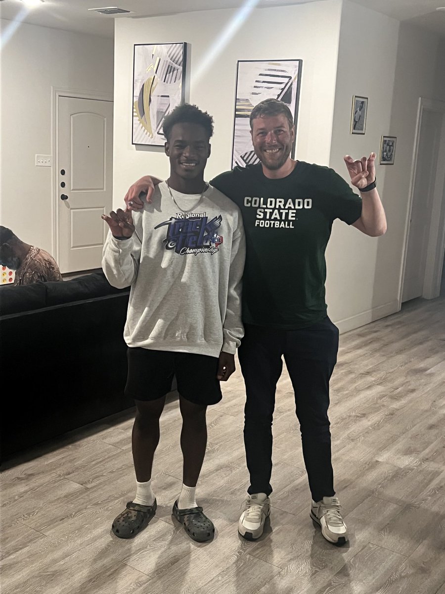 Cedric Ross “CED” (@cedricross_1) on Twitter photo Thank you <a href="/CoachJMoses/">Jeremy Moses</a> for the home visit blessings great talk! <a href="/CSUFootball/">Colorado State Football</a> <a href="/CoachJayNorvell/">Jay Norvell</a> <a href="/806hsscmedia/">Jasone Pearson</a> <a href="/CoachWhiteDB1/">Coach White</a> <a href="/RegDavis_3/">Reginald Davis III “RD3”</a> <a href="/E_Ward18/">Eric Ward</a> Thank you <a href="/CoachJMoses/">Jeremy Moses</a> for the home visit blessings great talk! <a href="/CSUFootball/">Colorado State Football</a> <a href="/CoachJayNorvell/">Jay Norvell</a> <a href="/806hsscmedia/">Jasone Pearson</a> <a href="/CoachWhiteDB1/">Coach White</a> <a href="/RegDavis_3/">Reginald Davis III “RD3”</a> <a href="/E_Ward18/">Eric Ward</a>