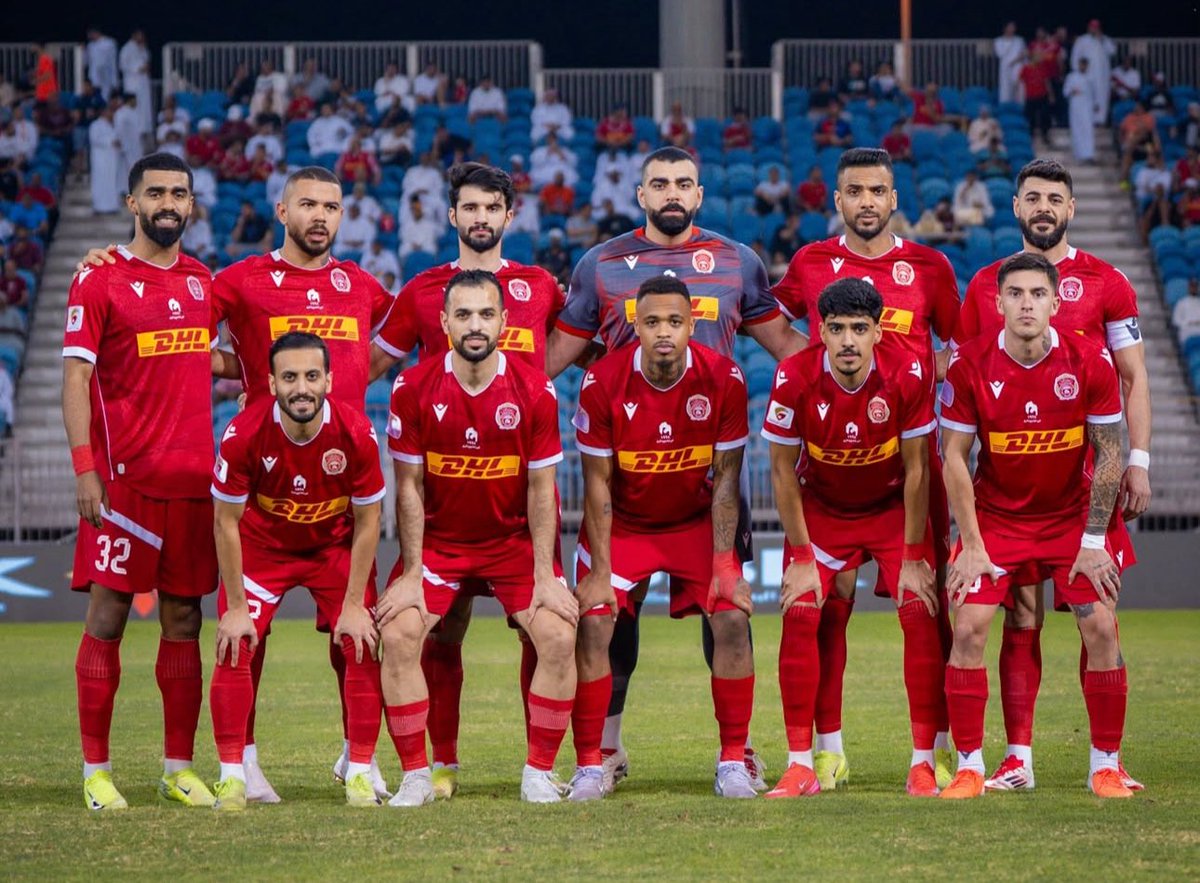 مبروك يا رجال #المحرق الفوز وزيادة الفارق إلى ٩ نقاط، الشروقي كان رجل الشوط الثاني وكان هو العلامة الفارقة.
نفرح اليوم، ولكن القادم أهم وأكبر أمامكم، الجمهور يستحق منكم أكثر يا رجال ونبي تركيزكم على القادم يا رجال ♥️💪🏼

#نادي_المحرق
#نادي_الوطن