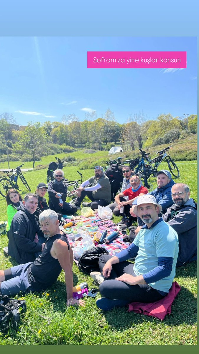 Rüzgâr patakladı mı sarhoş mu etti yoksa çiçeklerle patlayan bahardan mı bu halimiz ayırt edemediğimiz bir sürüşü daha tamamladık :)
Fiziksel sınırlarımızın sınırlarını zorlayan bir turdu, muhteşem bir gün oldu.
Katılan herkese hem teşekkür hem bravo!