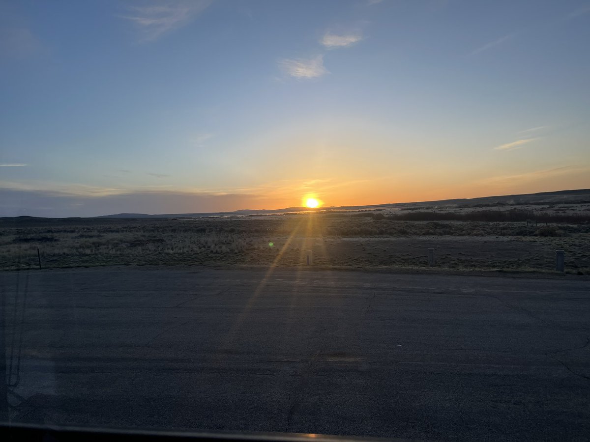 CCPWyoming's tweet photo. Sunrise https://t.co/1pH7JN61Jx