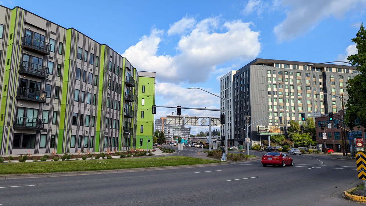Latest post from SW Oregon Architect Emeritus: Franklin Boulevard’s Vertical Growth and the Policy Void Beneath It. Eugene’s student housing boom reveals policy gaps &amp; missed opportunities to create inclusive, affordable housing for the broader community. sworegonarchitect.blogspot.com/2025/04/frankl…