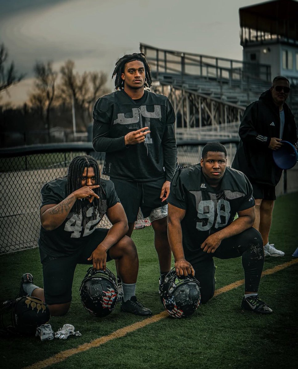 Leonard Sharp tweet media