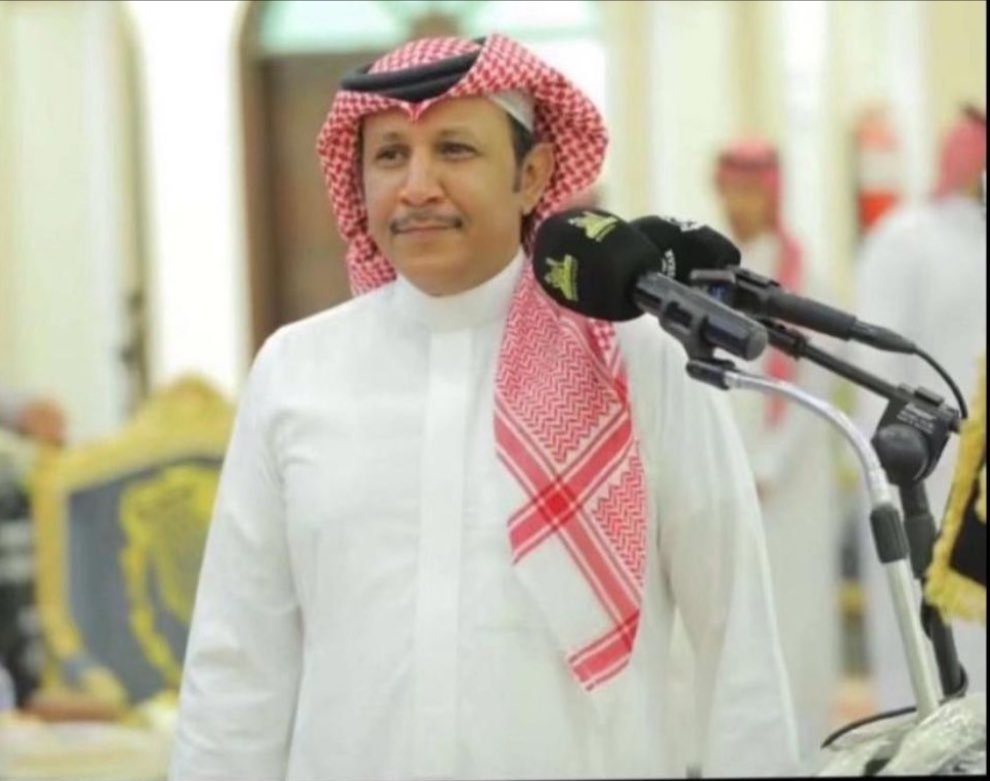 inaaiifff's tweet photo. وصل العطياني ملأ عالم المحاورة ابيات خالدة ستبقى في ذاكرة متذوقي الشعر .

يقول في حفلة البارح :

الناس ما كانت تبيع الرمح والسيف الصقيل
  
     والامن خلاها تبيع رماحها وسيوفها

اللهم أدم على المملكة إيمانها وأمنها واستقرارها وسائر بلاد المسلمين . https://t.co/UVbP1K56gP