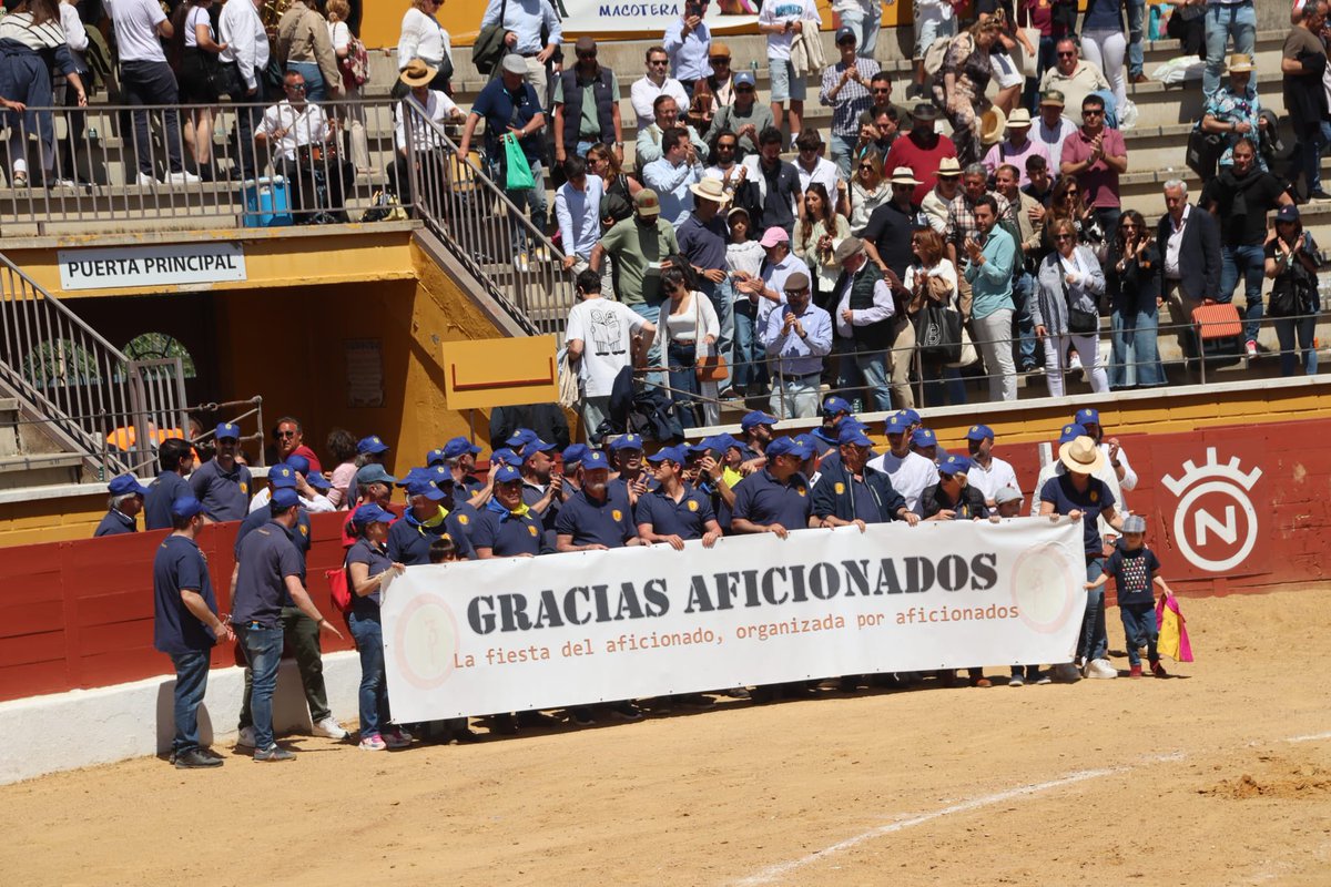 GRACIAS AFICIONADOS!!
