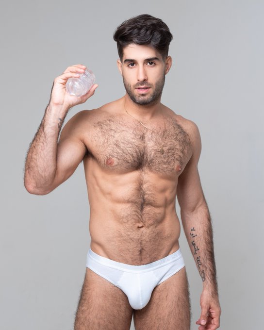 Don't cha wish your boyfriend was fun like me?  US/Europe/Canada/Australia:    https://t.co/pfmGrwDYTK