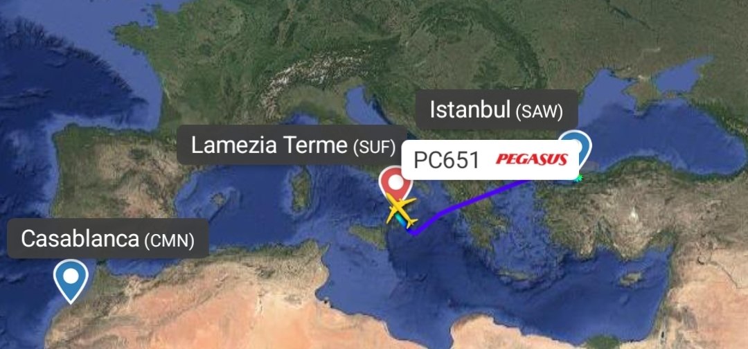 HavaSosyalMedya's tweet photo. Pegasus Hava Yolları'nın #PC651 Sabiha Gökçen - Kazablanka seferini gerçekleştiren TC-RDK tescilli Airbus A321neo tipi uçakta bir yolcunun rahatsızlanması ve durumunun ciddileşmesi üzerine pilotlar, İtalya'nın Lamezia Terme kentine acil iniş yaptı. Uçağın, yakıt ikmali sonrası seferine devam etmesi planlanıyor.