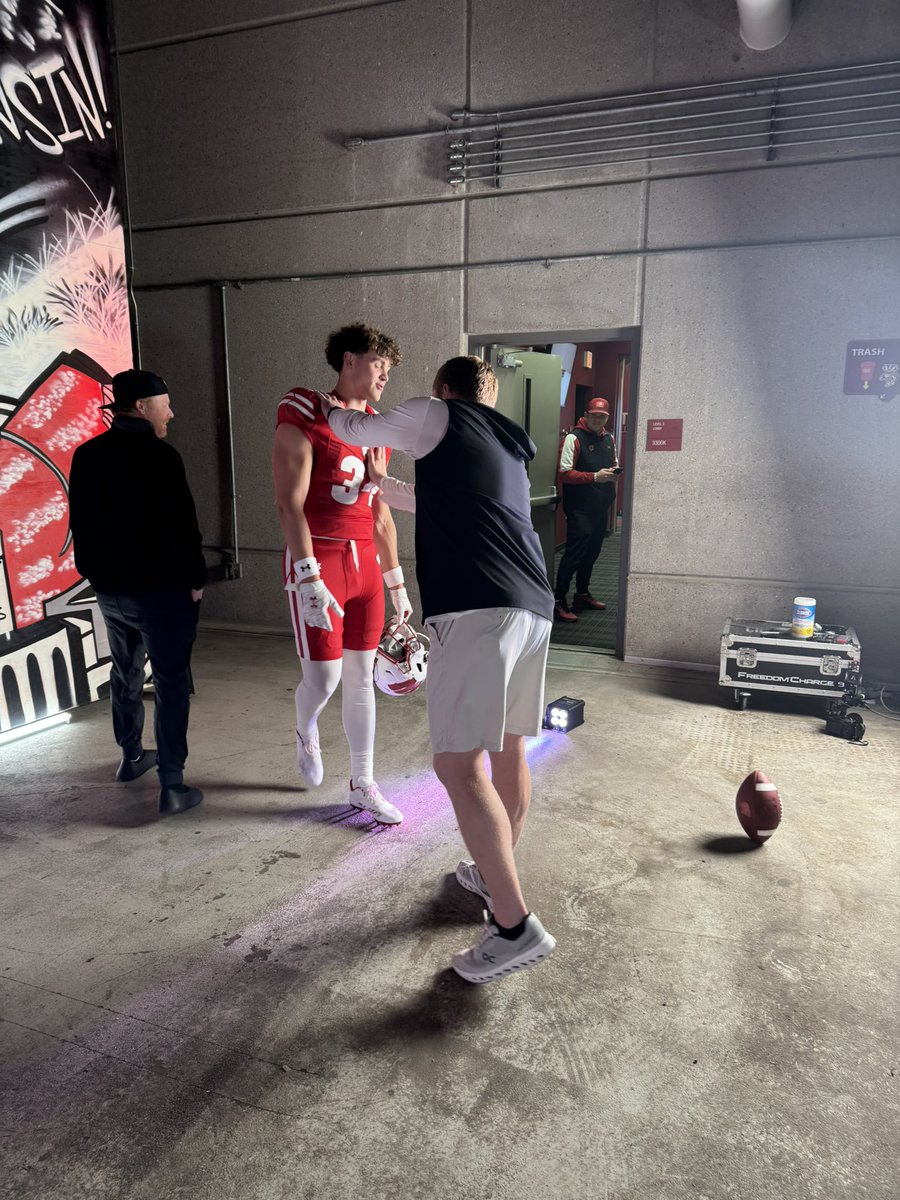 Gavin Mueller (@gavin_mueller3) on Twitter photo Thank you Wisconsin for a great official visit! Growing up a Badger fan this one hits home! #NotCommitted
<a href="/NateLetton/">Nate Letton</a> <a href="/IamClint_C/">Clint Cosgrove</a> <a href="/ZachZilmJr/">Zach Zilm Jr.</a> <a href="/CoachFick/">Luke Fickell</a> <a href="/BadgerFootball/">Wisconsin Football</a> #JumpAround Thank you Wisconsin for a great official visit! Growing up a Badger fan this one hits home! #NotCommitted
<a href="/NateLetton/">Nate Letton</a> <a href="/IamClint_C/">Clint Cosgrove</a> <a href="/ZachZilmJr/">Zach Zilm Jr.</a> <a href="/CoachFick/">Luke Fickell</a> <a href="/BadgerFootball/">Wisconsin Football</a> #JumpAround