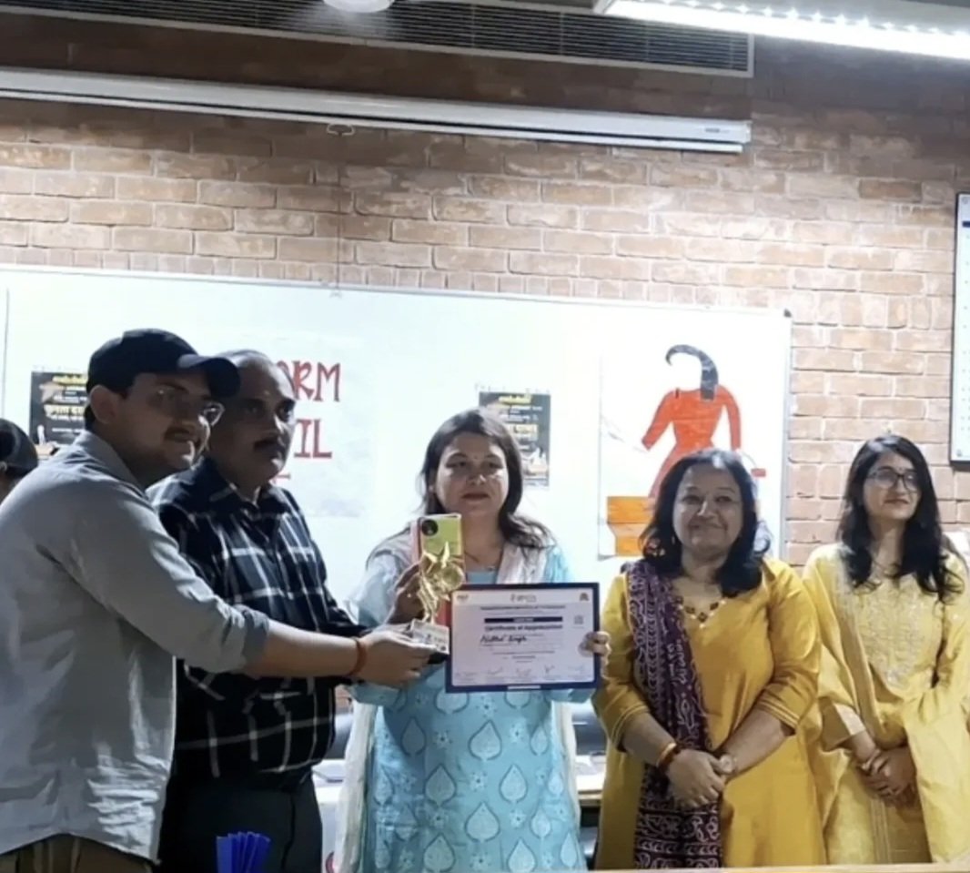 ELC_CLUB_PSIT's tweet photo. Thrilled to announce the successful completion of Janta Darbar on 29th March at #Ignitia2025! 🗣️✨
A heartfelt thanks to all participants for bringing the spirit of democracy alive.
#JantaDarbar #Ignitia2025 #ElectoralLiteracy #DemocracyInAction #YouthVoice https://t.co/o6P7AGAXbY