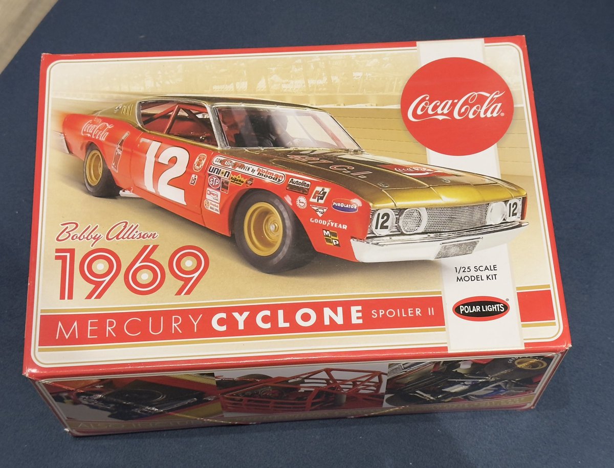 Ich hab da was, was soeben gefahren ist. #GermanHomeofNASCAR