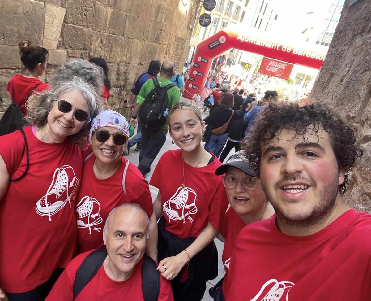 Montsemalet's tweet photo. Fantàstic dia, amb bona companyia!!#MagicLineSJD @CLlovich https://t.co/k2BUCLzi9Z