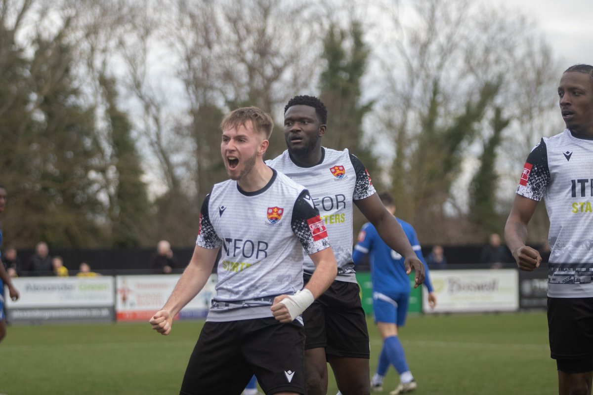 24/25 ✔️ 
9 ⚽️ 16 🅰️
Supporters player of the year 🏆 
Thanks to everyone <a href="/cambridgecityfc/">Cambridge City FC</a> 🤝