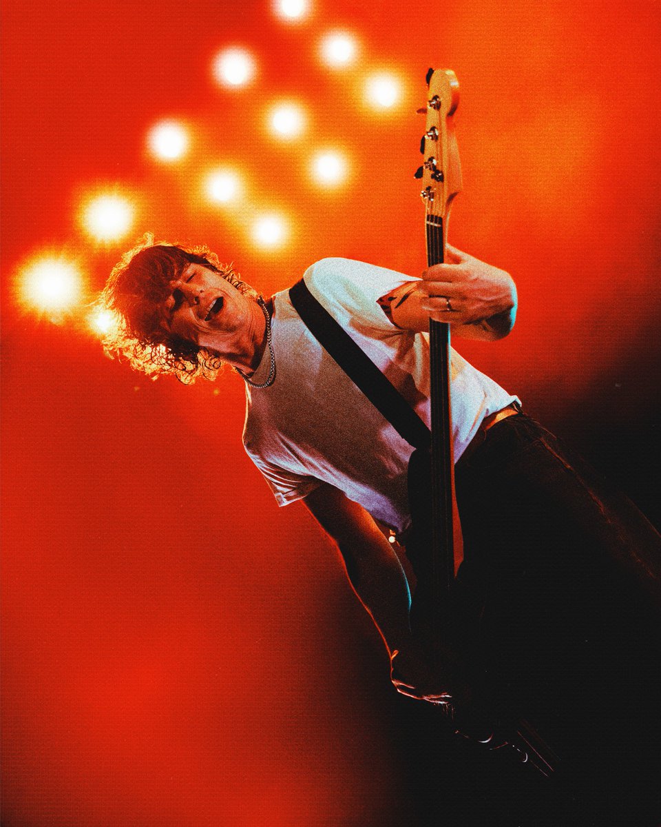 altwavemag's tweet image. A couple more from A Day To Remember live

📸: @ConnorBDixon 
#adtr #rock #alt #concert #altwave