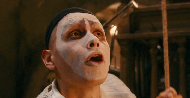 Буратино которого мы заслужили.

Порадуемся новой экранизации любимой сказке.
Мальвина эскортница, Пьеро лысый хер, а артемона играет актер из аноры...