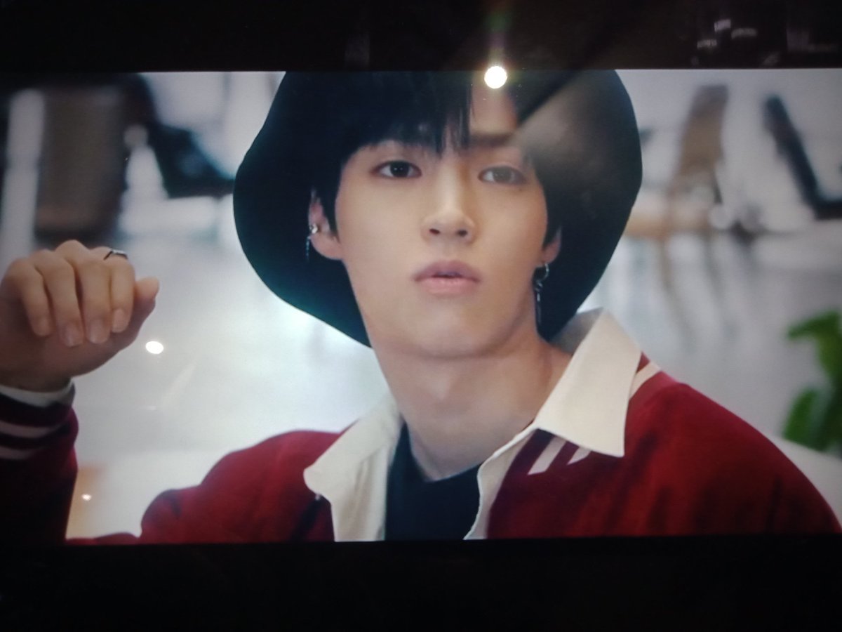 Montiny1424's tweet image. Bu çocugu da aşırı beğendim tarzı falan çok iyi #StudyGroupEp6