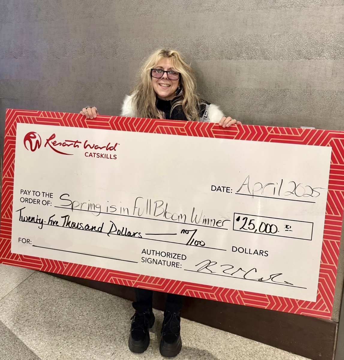 RWCatskills's tweet image. Congratulations to our $25,000 #Cash Winner! 

More exciting ways to win are on the way this May with the #CorvetteStingray &amp;amp; @sharkbeauty  #FlexStyle Drawings, &amp;amp; more: rwcatskills.com/promotions/

Gambling problem? Call 1-877-8-HOPENY or text HOPENY (467369). Must be 21+ to gamble.