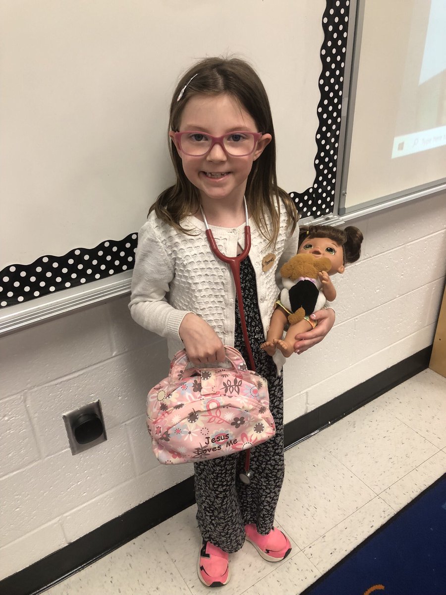 The future is BRIGHT! 😎Dolvin Dolphins Rock!🐬<a href="/FultonCoSchools/">FultonCountySchools</a>  <a href="/DolvinES/">Dolvin ES</a>