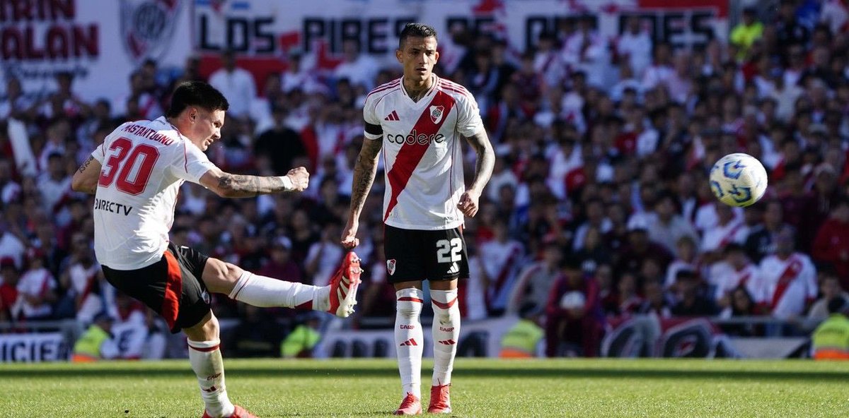Mastantuono clavándola al ángulo porque el genio si entendió su deseo.