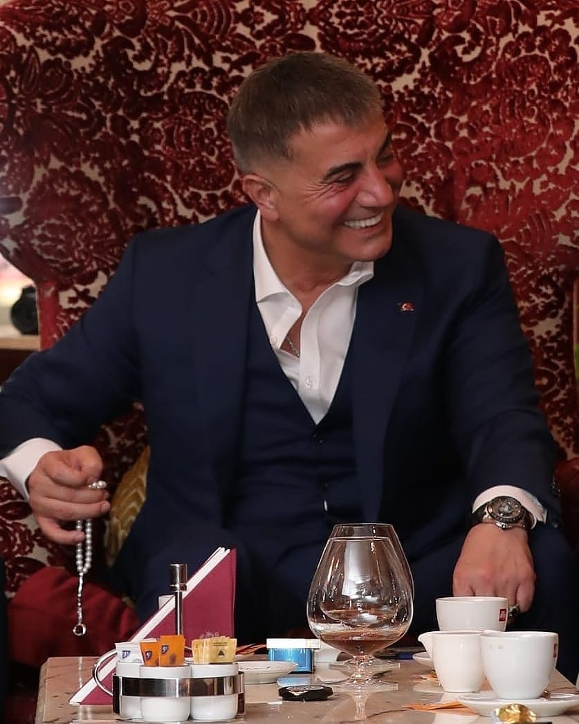 KÖTÜLER HİÇ BİTMEZ DÜŞMANIZI GÜLÜŞÜNÜZLE VURUN...

BİR UMUTTUR YAŞAMAK 
REİS SEDAT PEKER
<a href="/sedat_peker/">Sedat Peker</a>