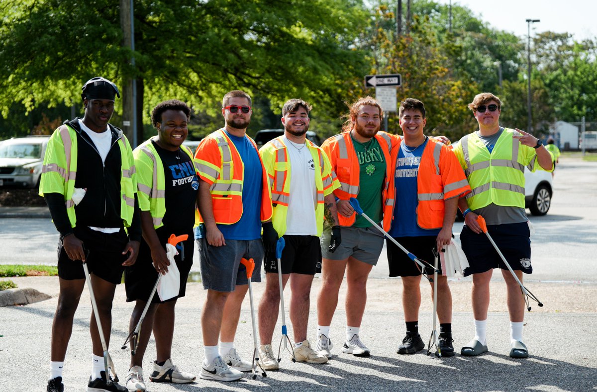 coachpcrowley's tweet photo. Had over 80 players volunteer Saturday with Serve the City to pick up trash in Downtown Newport News. Ended with over 200 pounds of garbage cleaned up. Was a great opportunity to engage with our local community! https://t.co/hbwHk7k0VA