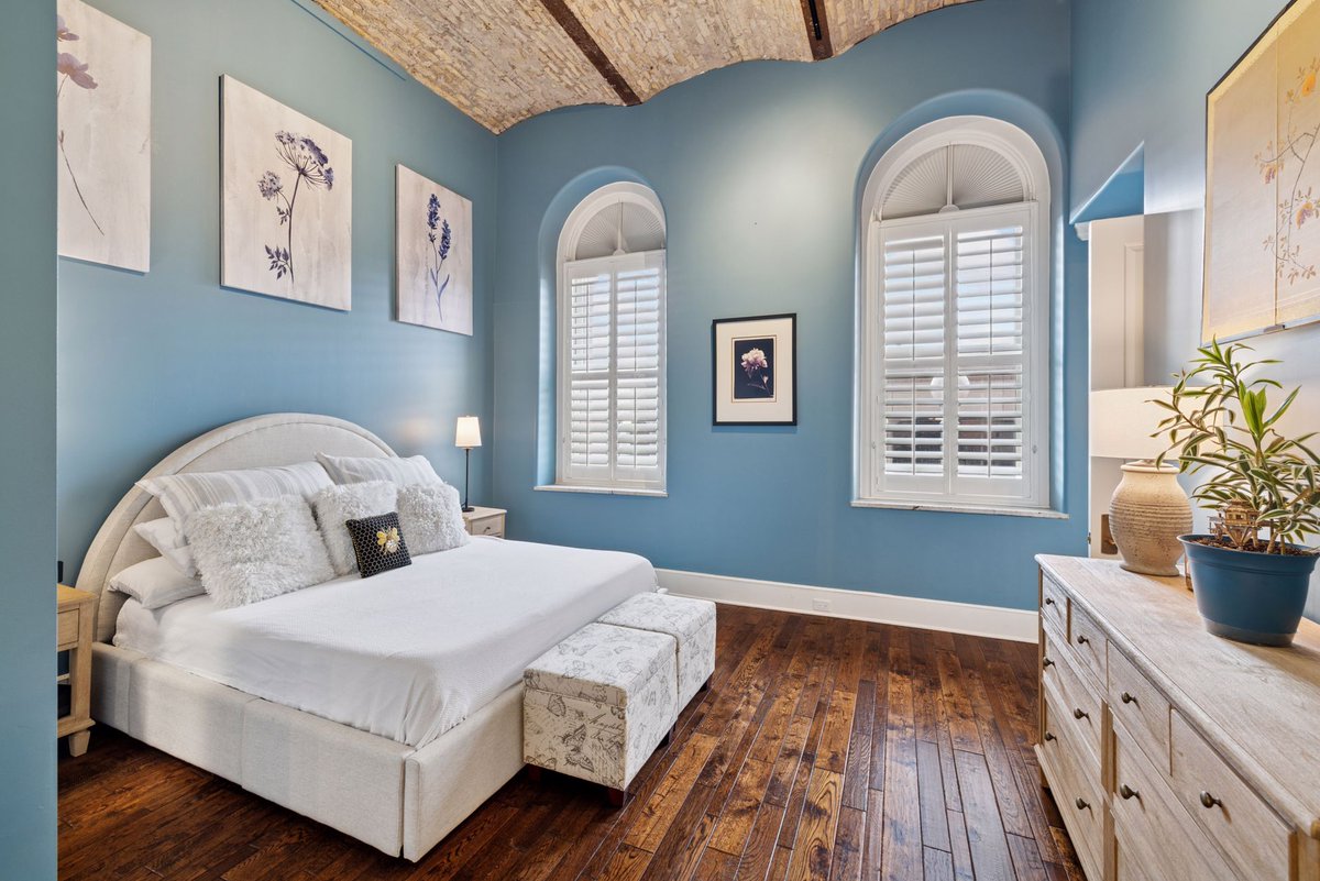 AgentBenedict's tweet photo. JUST LISTED! 1BD/2BA Condo in the historic Great Northern Lofts in St. Paul!

300 Wall Street #104, Saint Paul, MN 55101

$450,000!

Listing Website: https://t.co/wre2lDQMtk

Call me to set up a showing!
Adam Benedict
651.226.3928
RE/MAX ADVANTAGE PLUS
adam@agentbenedict.com https://t.co/NDQZNklakM