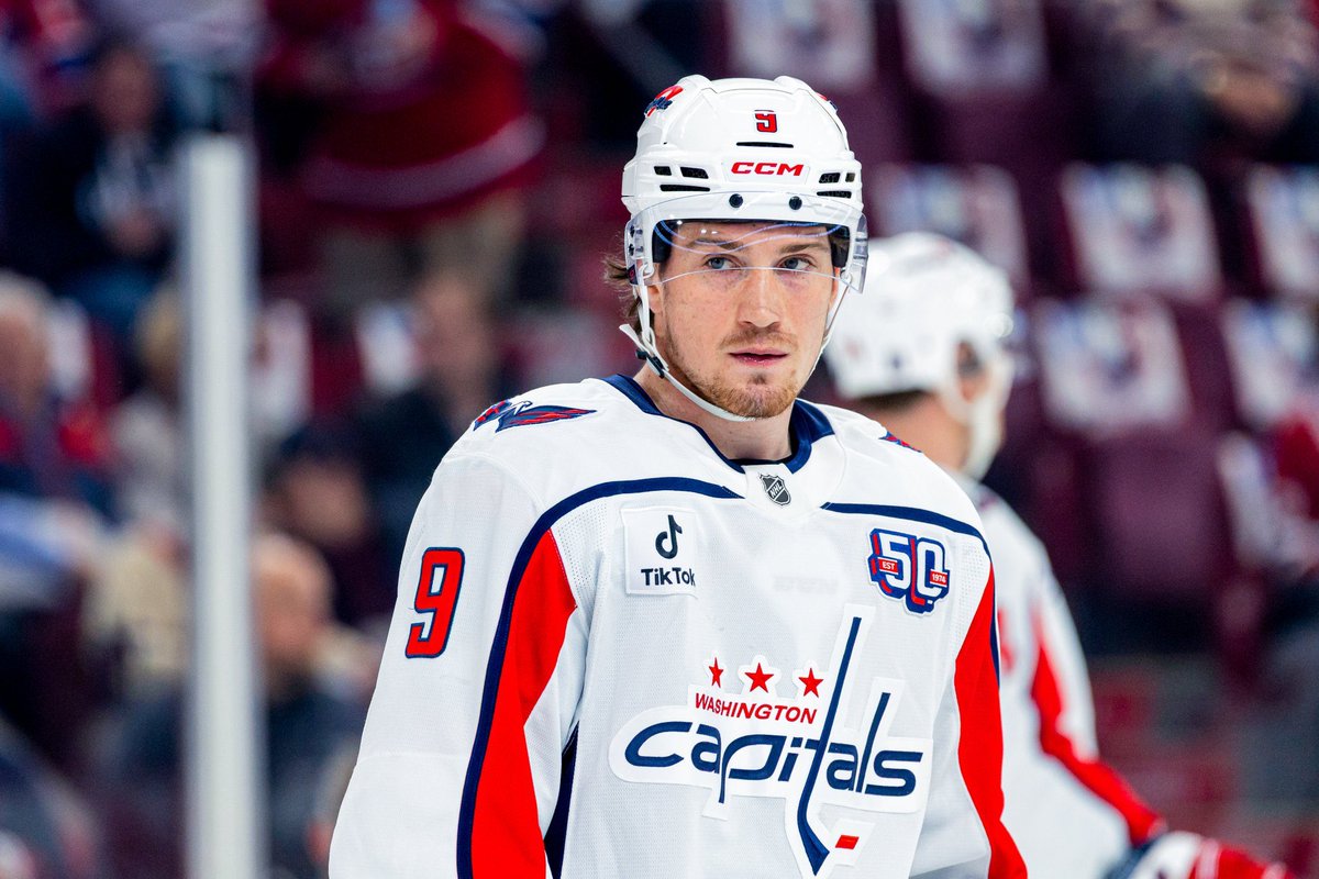 JokerPickz's tweet image. NHL PLAY 🏒

CAPITALS ML -135

The Habs were always winning game 3. Bell Centre is a different beast but I would imagine the Capitals have now settled in ahead of Game 4. It’s still up in the air on whether Thompson will start tonight after getting hurt late in G3 but I have more…