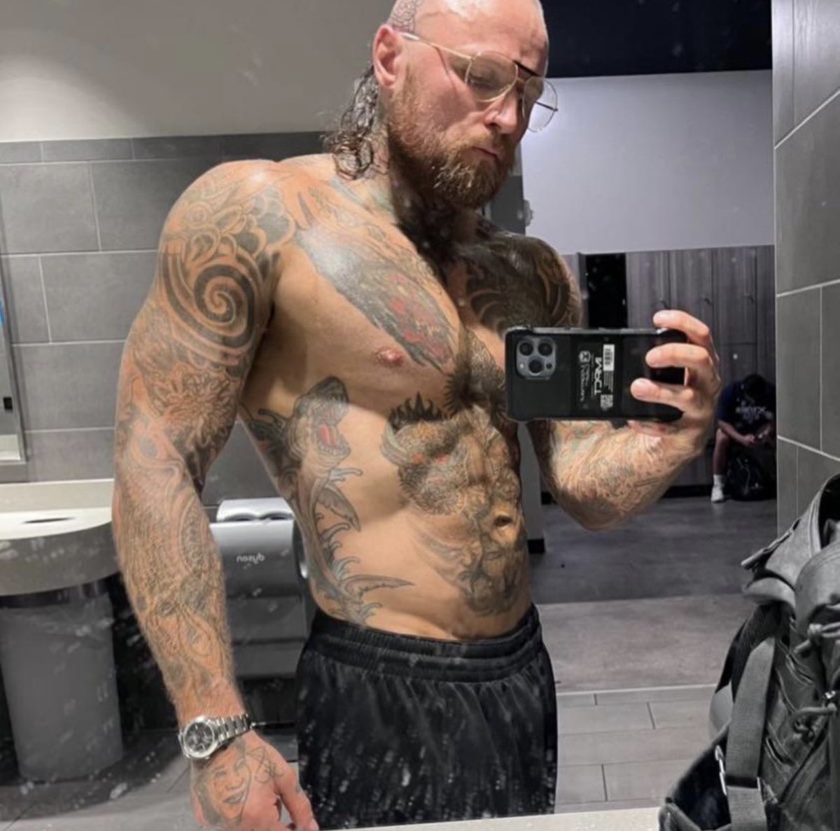 The Coffin cant confine me! ❃ NOT@AleisterBlack tweet media