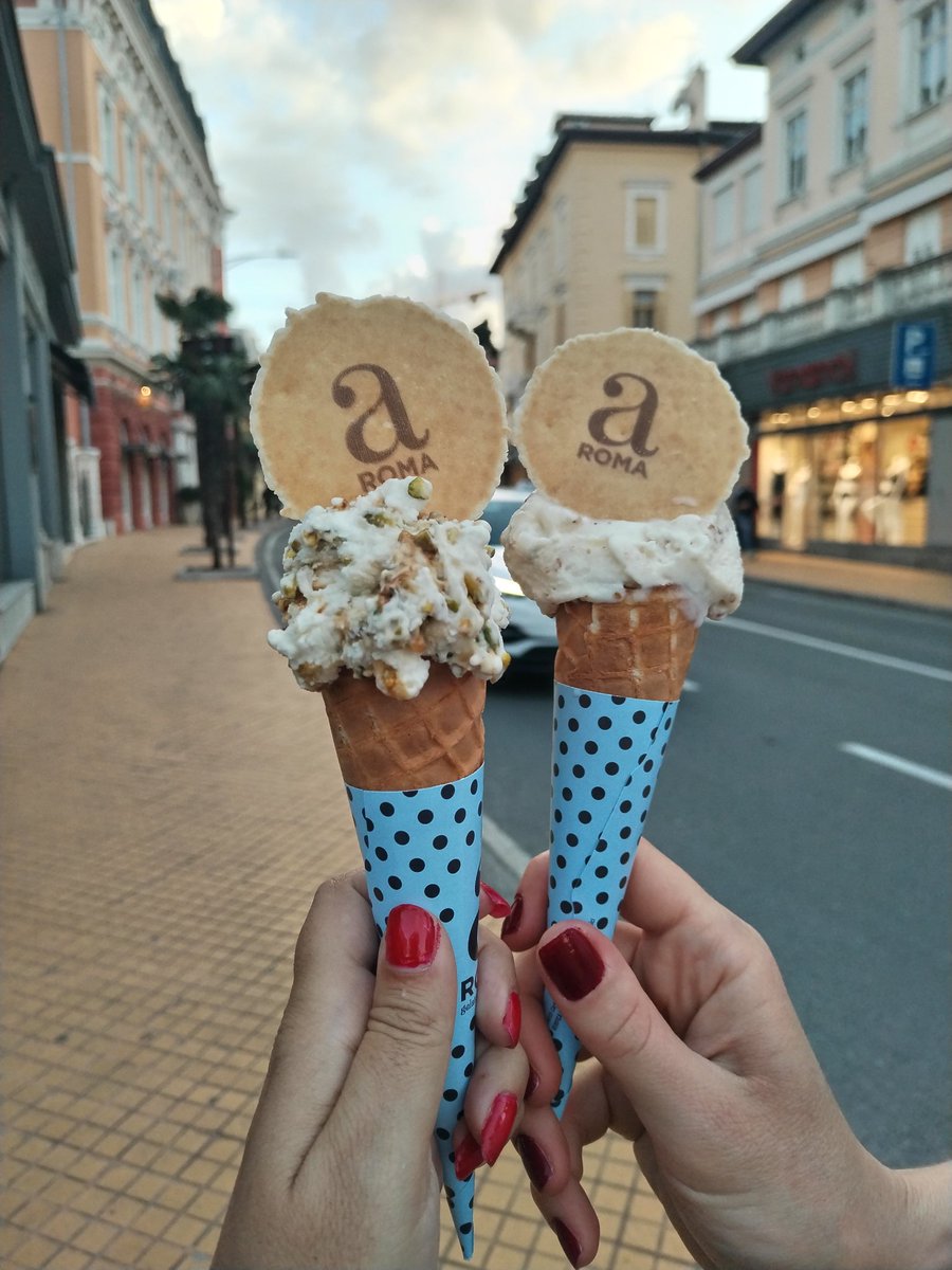 Delicious gelato moment♥️
#tasty #beautifulmoment #Opatija