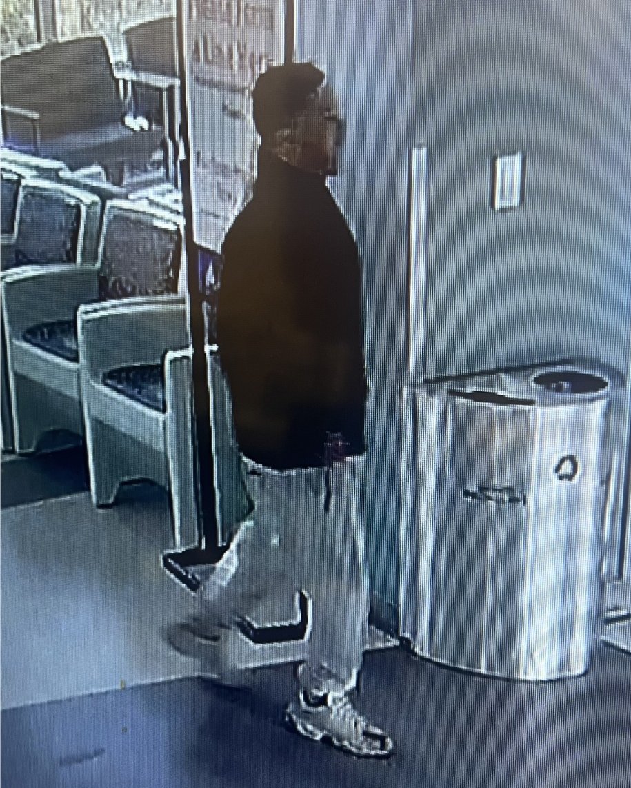 mcpnews's tweet photo. Detectives from the Montgomery County Department of Police – Major Crimes Division are asking for the public’s help in identifying a victim and a person of interest connected to a death investigation that occurred on Sunday, April 27, 2025.

https://t.co/ZRTTEpcev3

#MCPNews https://t.co/qI4ktN6de9