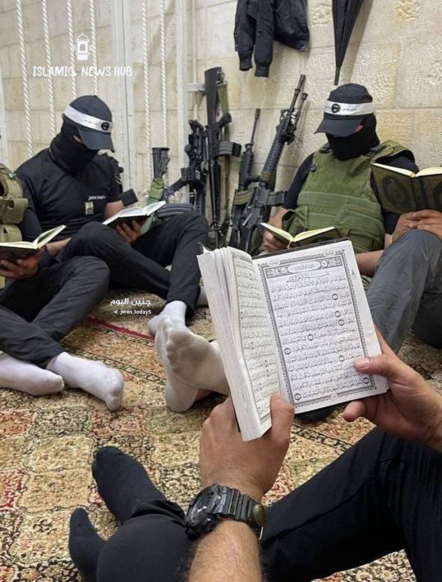 هل تظهر لكم التغريدات ؟ 

يبدو أن هناك حظر مخفي على الحساب 

اذا ظهرت لك التغريدة 

علق بدعاء للمقاومة أو قول "تم"
<a href="/iie_012/">Sarah</a>