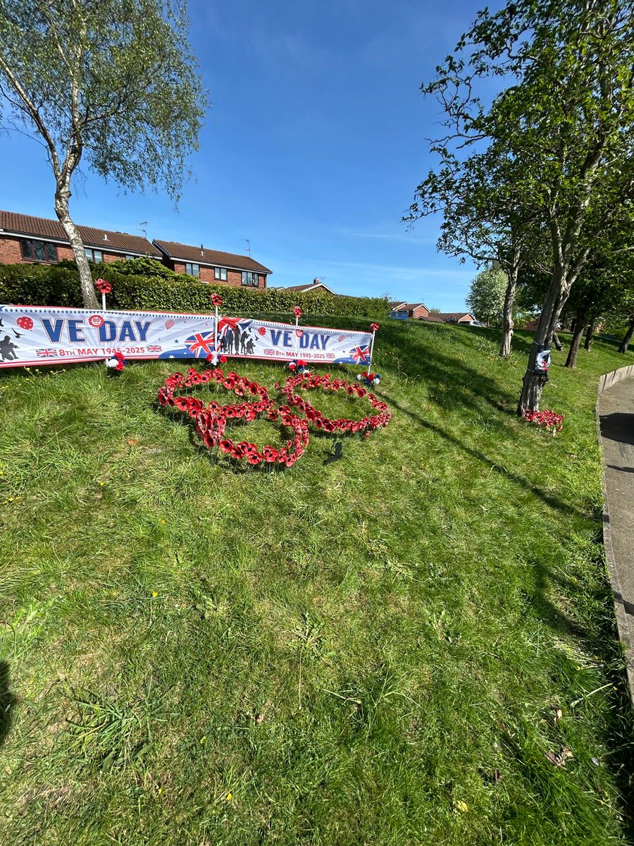 We hope residents enjoy our small VE Day project on  Hillfields road by the Vicarage road/Kirkstone roundabout.

Its a small tribute to all thoses heroes to say thank you so much for everything you did, and thank you for keeping homes and families safe.