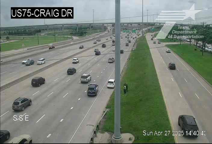 krldtraffic's tweet image. #McKinney: SB 75 @ SH121 (Sam Rayburn Tollway) a crash blocks the right lane and shoulder - slow from El Dorado Pkwy. #KRLD #KRLDTraffic #1080KRLD #trafficalert @TxDOTDallas
