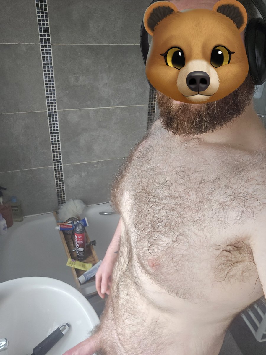 bearbearni's tweet photo. Sweaty after a work out https://t.co/GO30MZNpdY