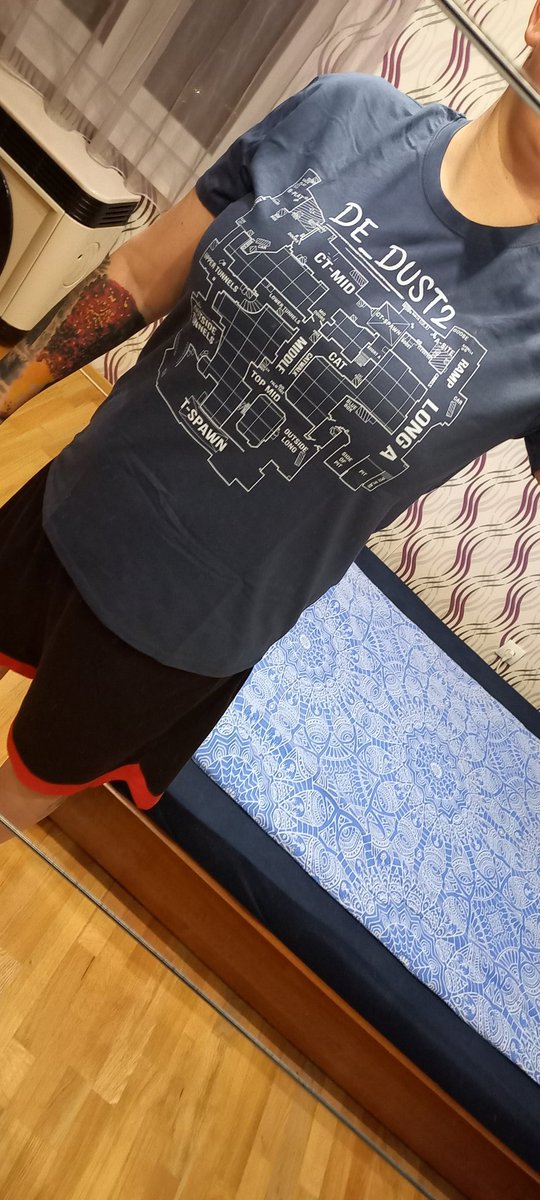 noraR0TH's tweet photo. Bárcsak lenne valaki a közvetlen közelemben, aki érti 😅 https://t.co/R8yyM9Z5pz