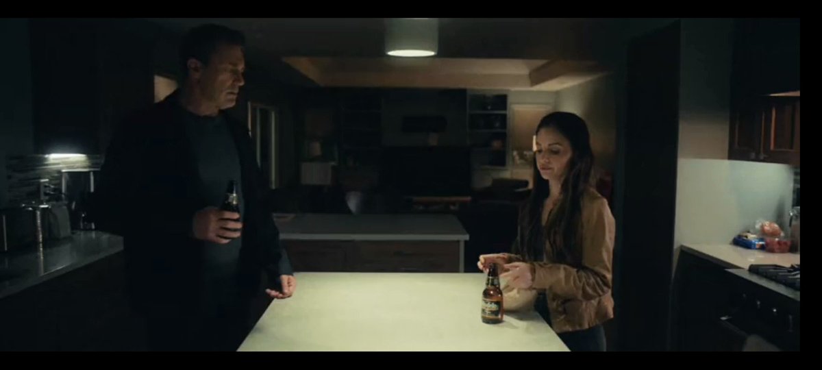 BiLipaCarvel's tweet image. I love the fact that they both can relate when it comes to their siblings. I need more scenes where they tell each other personal things. #YourFriendsAndNeighbors 
#AndrewCooper #ElenaBenavides #JonHamm #AimeeCarrero