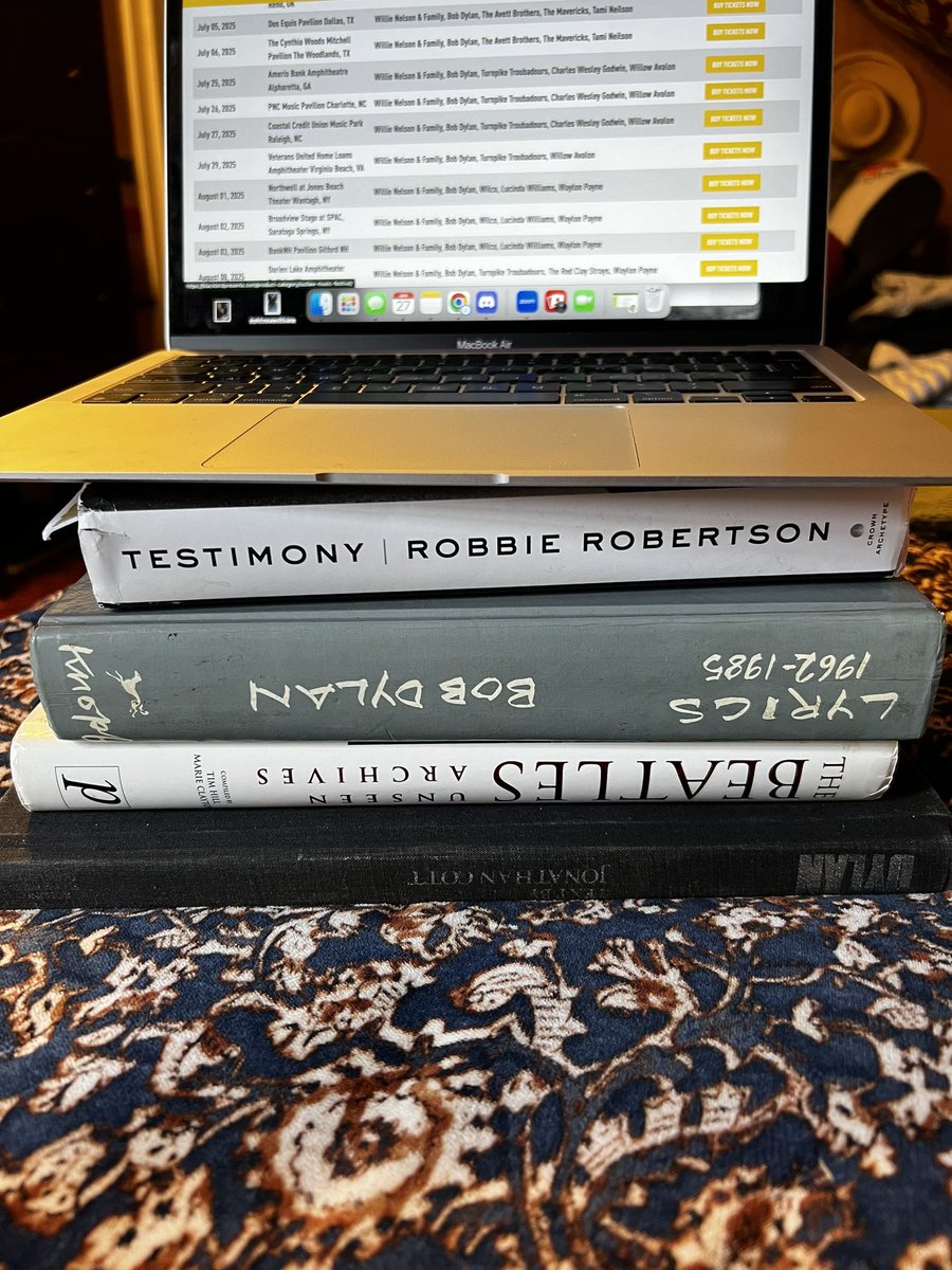laptop stand
