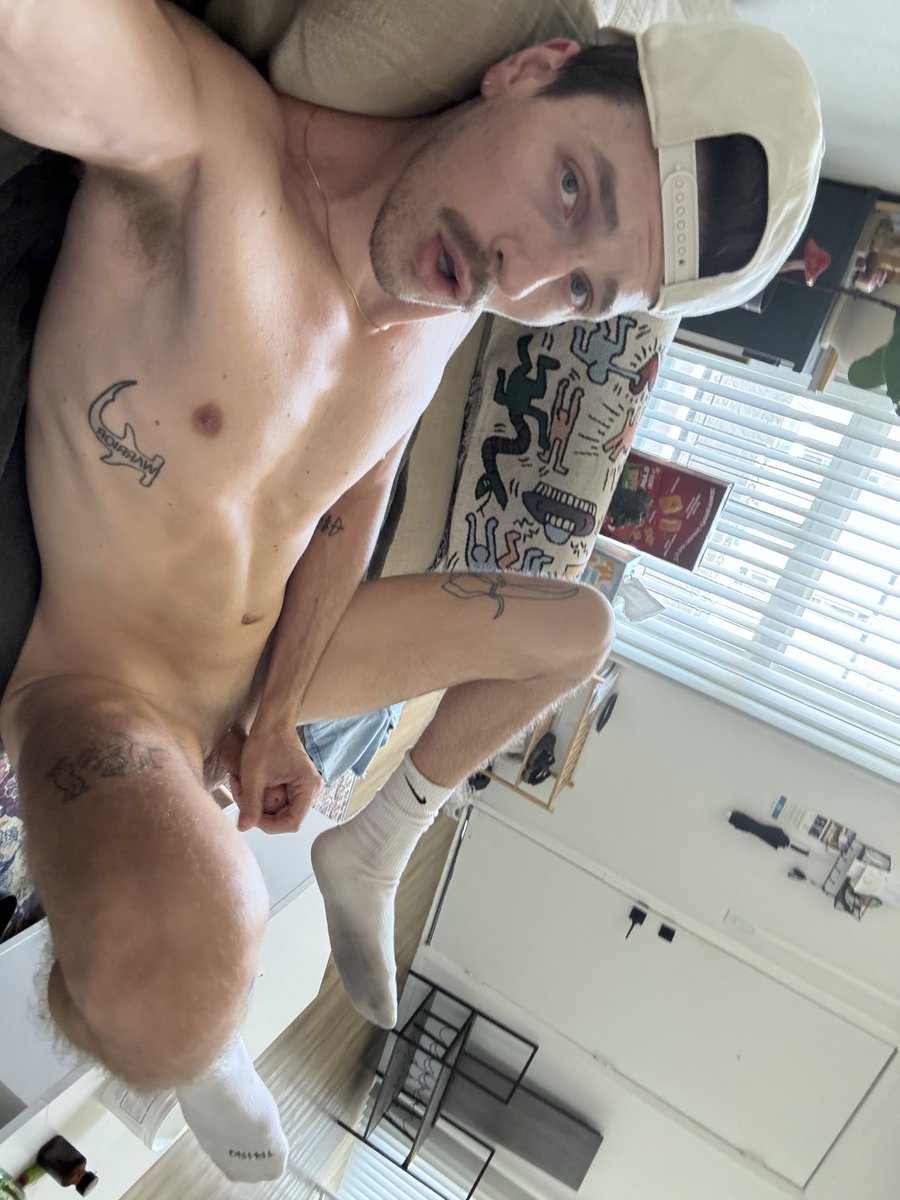 urdadsfleshlite's tweet photo. This is what Sundays are forrrr bro https://t.co/bD15VupsDS