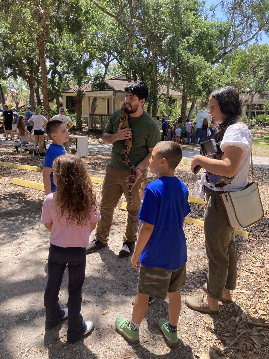 Kelly Griffith tweet media