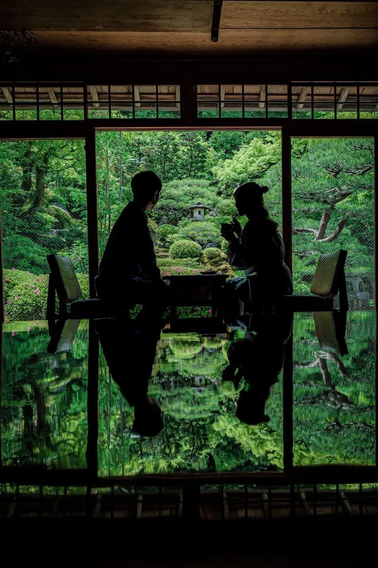 just released: issue no. 57 of rabbit holes 🕳️🐇

a mood board: