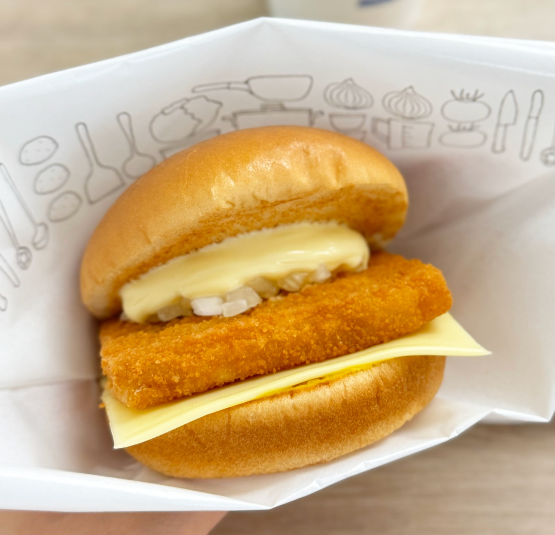 食品サンプル モスバーガー風 フィッシュバーガー 食品サンプル モスバーガー風 フィッシュバーガー