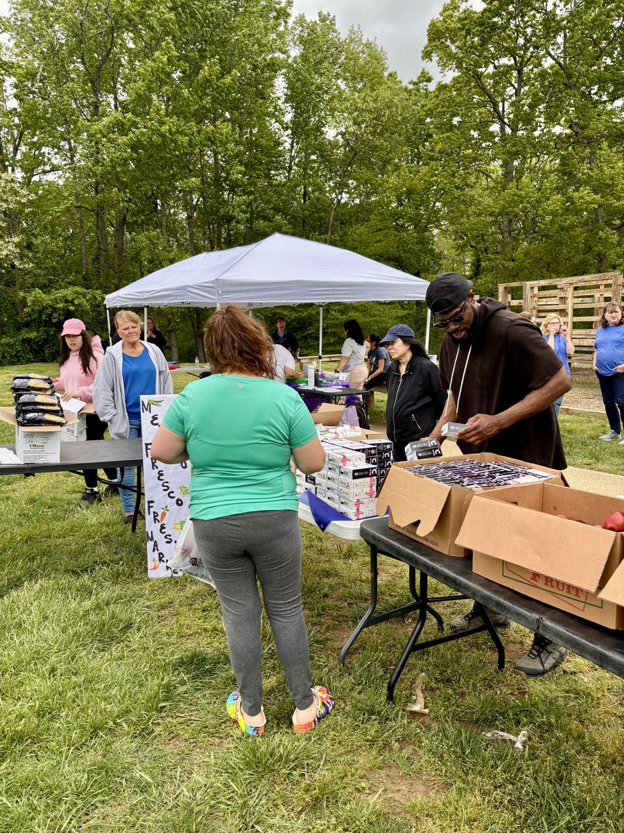 Spring of Learning event was hosted in the Foxwood community this past Saturday. North Stafford High, Shirley Heim Middle and Moncure elementary teamed up to spread info. of upcoming SOL dates, school resources and assist with opt-in transportation for the upcoming school year.