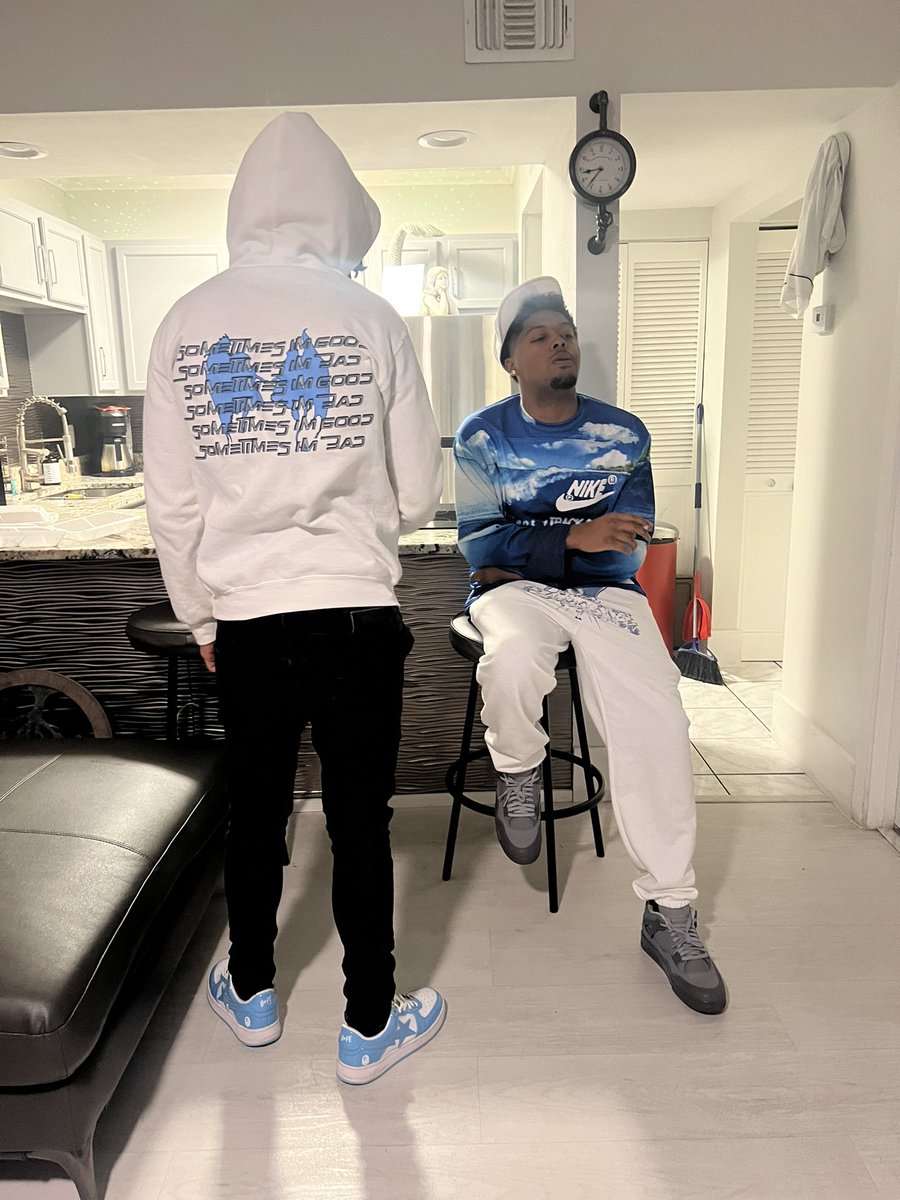 Luhtay1_'s tweet photo. BS Livin https://t.co/WYYSC1vdmw